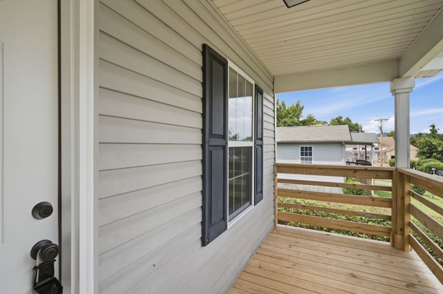 103 Hall St, Hartsville, TN 37074