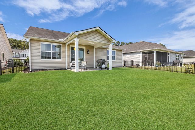 14 Mainland Lakes Dr, Bluffton, SC 29910