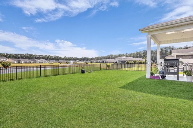 14 Mainland Lakes Dr, Bluffton, SC 29910