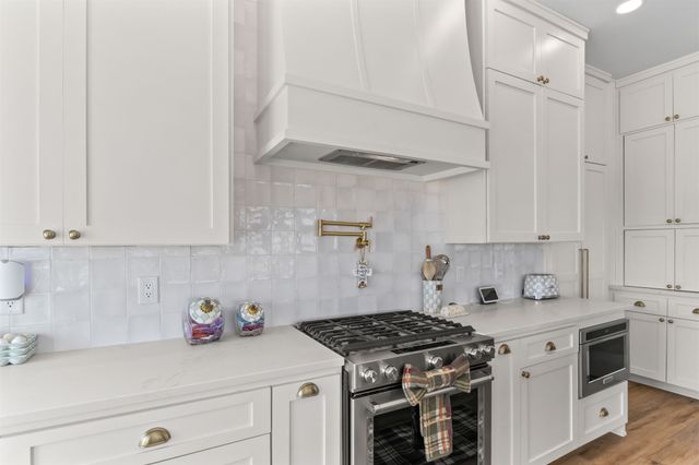 6618 E 171st Street S, Bixby, OK 74008