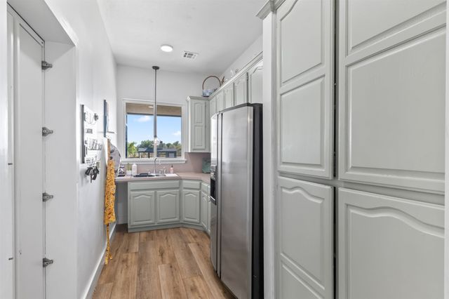 6618 E 171st Street S, Bixby, OK 74008