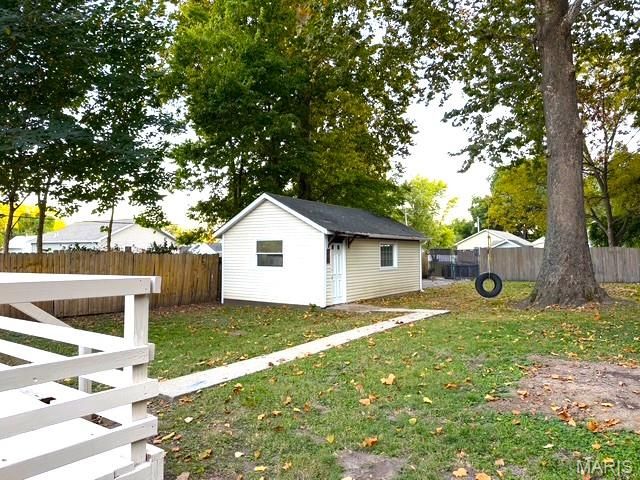 529 Emmons Avenue, St Charles, MO 63301