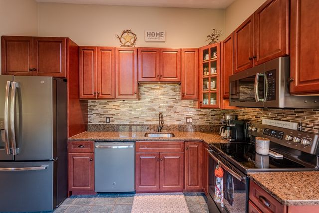 90 Codding Dr, Taunton, MA 02780