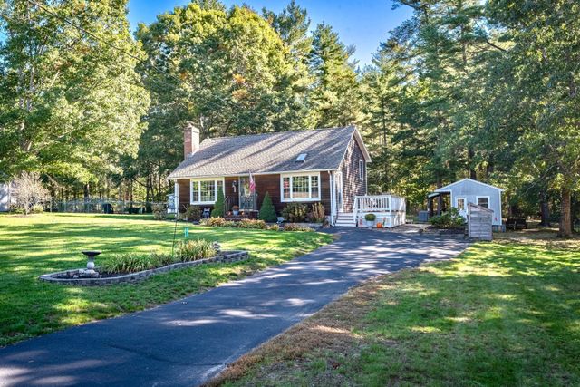 90 Codding Dr, Taunton, MA 02780