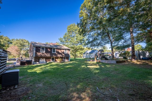 90 Codding Dr, Taunton, MA 02780