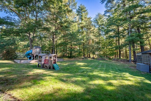 90 Codding Dr, Taunton, MA 02780