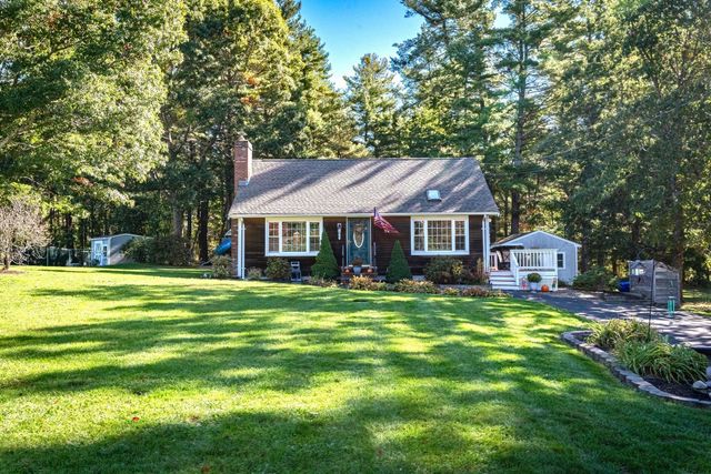 90 Codding Dr, Taunton, MA 02780