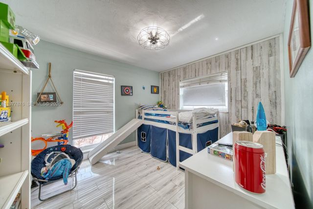 9104 SW 180th St, Palmetto Bay, FL 33157