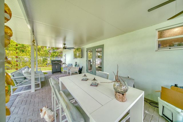 9104 SW 180th St, Palmetto Bay, FL 33157