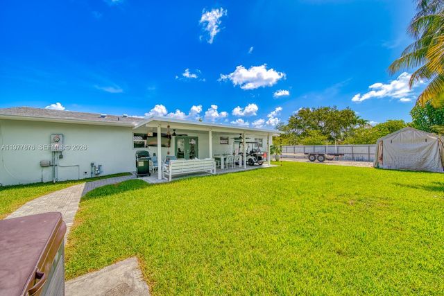 9104 SW 180th St, Palmetto Bay, FL 33157