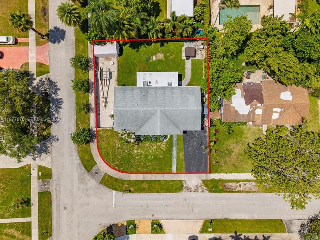 9104 SW 180th St, Palmetto Bay, FL 33157