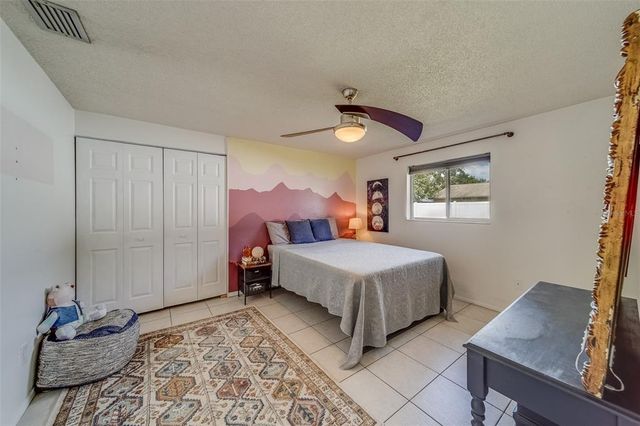 140 MEADOWLARK DR, Safety Harbor, FL 34695