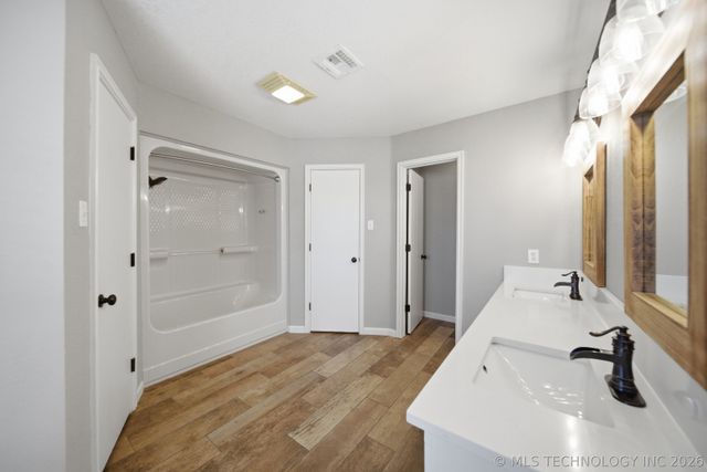 16921 Elm Lane, Morris, OK 74445