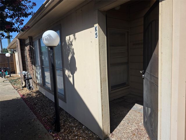 1014 Graham Street k-5, Tomball, TX 77375