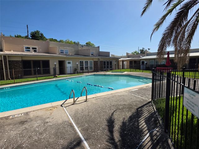 1014 Graham Street k-5, Tomball, TX 77375