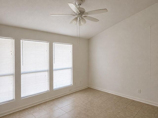 1014 Graham Street k-5, Tomball, TX 77375