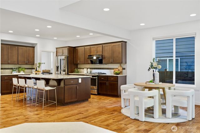 3122 SE 16th St, North Bend, WA 98045