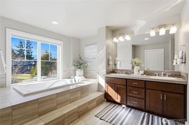 3122 SE 16th St, North Bend, WA 98045