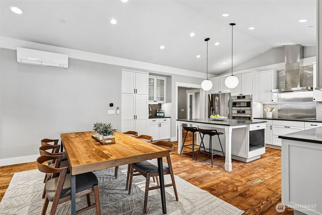 12405 NE 108th Place, Kirkland, WA 98033