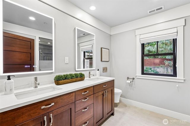 12405 NE 108th Place, Kirkland, WA 98033