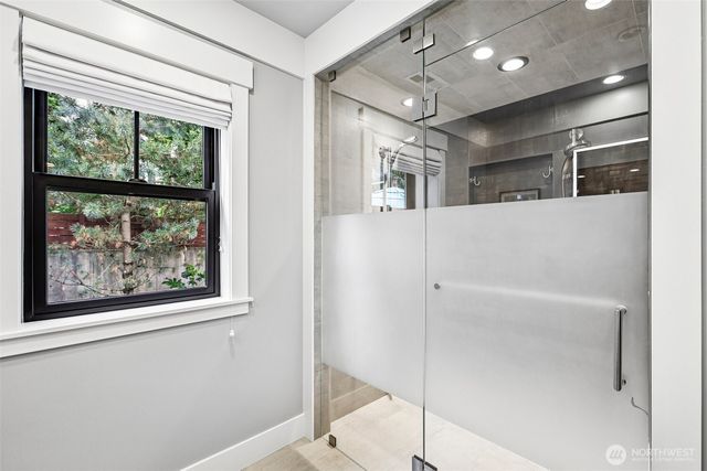 12405 NE 108th Place, Kirkland, WA 98033