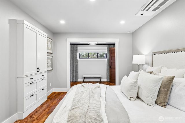 12405 NE 108th Place, Kirkland, WA 98033