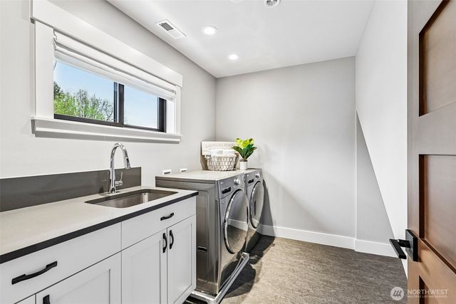 12405 NE 108th Place, Kirkland, WA 98033