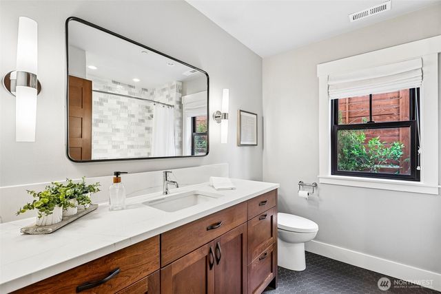 12405 NE 108th Place, Kirkland, WA 98033