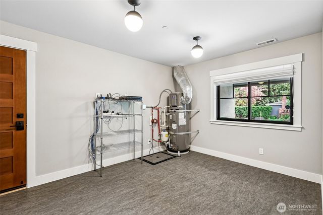 12405 NE 108th Place, Kirkland, WA 98033