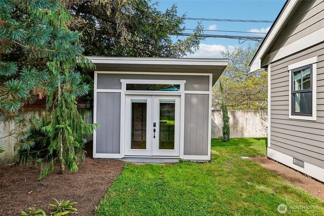 12405 NE 108th Place, Kirkland, WA 98033
