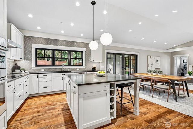 12405 NE 108th Place, Kirkland, WA 98033
