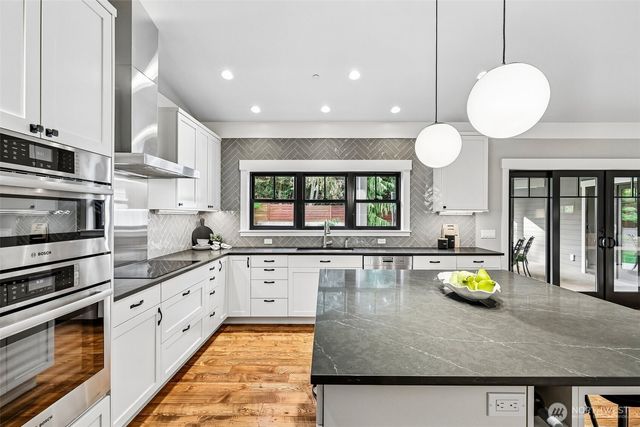 12405 NE 108th Place, Kirkland, WA 98033