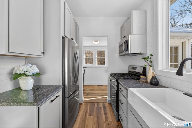 1486 Route 163, Montville, CT 06370