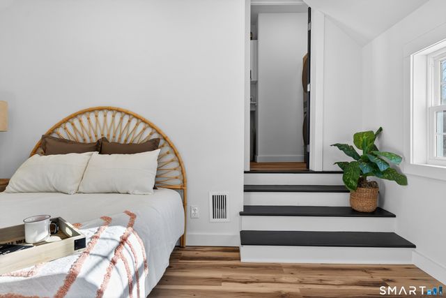 1486 Route 163, Montville, CT 06370