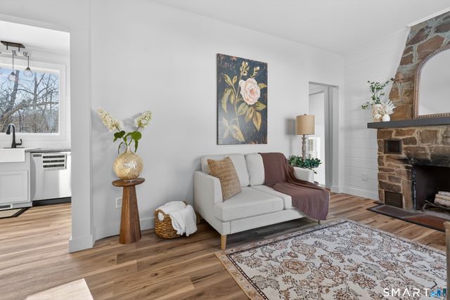 1486 Route 163, Montville, CT 06370