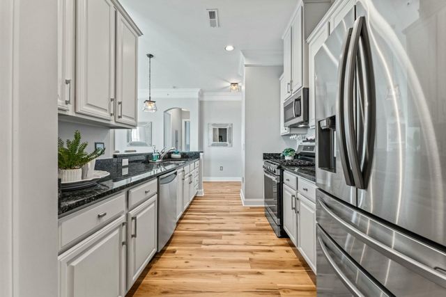 200 River Landing Drive 401a, Charleston, SC 29492