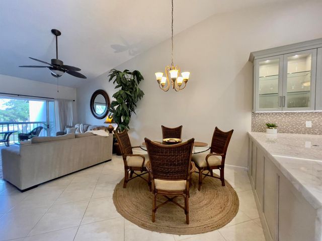 202 Cypress Point Drive 202, Palm Beach Gardens, FL 33418