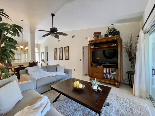 202 Cypress Point Drive 202, Palm Beach Gardens, FL 33418