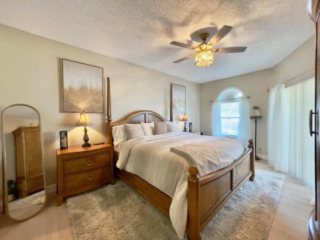 202 Cypress Point Drive 202, Palm Beach Gardens, FL 33418