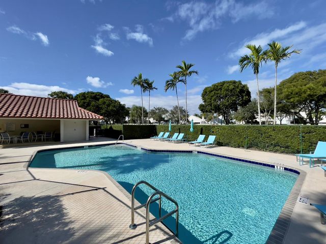 202 Cypress Point Drive 202, Palm Beach Gardens, FL 33418