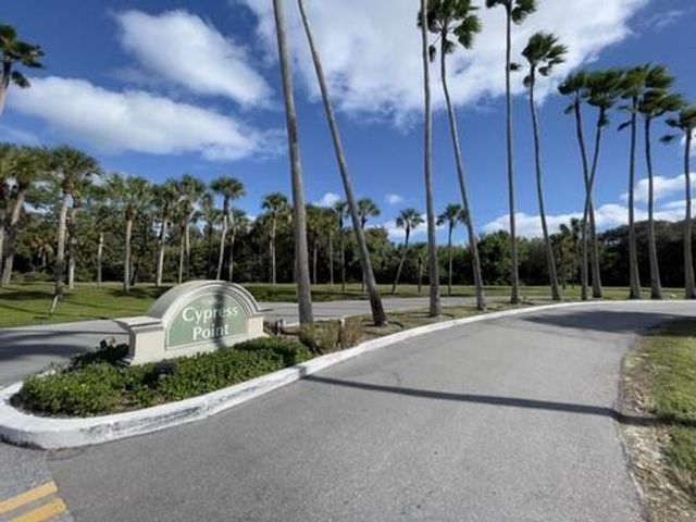 202 Cypress Point Drive 202, Palm Beach Gardens, FL 33418