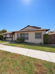 5200 W 57th Street, Ladera Heights, CA 90056