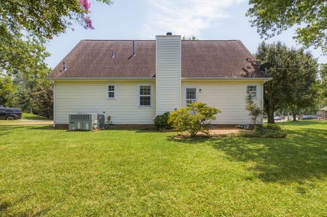 1201 Reelfoot Cir, Nashville, TN 37214