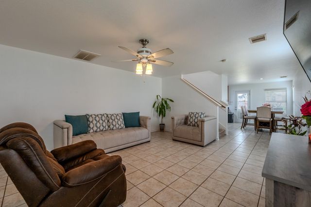 6507 Hawthorne Falls Lane, Houston, TX 77049