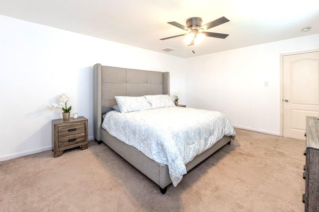 6507 Hawthorne Falls Lane, Houston, TX 77049