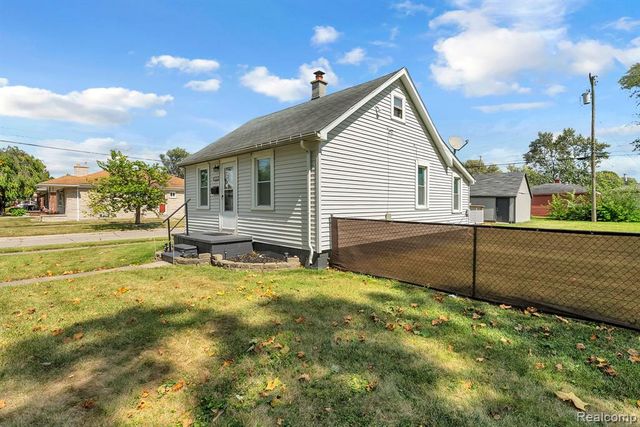 4401 Katherine Street, Dearborn Heights, MI 48125