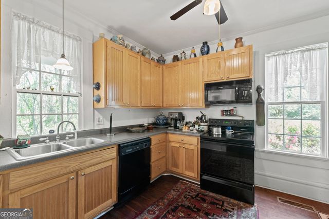 6 Thompson Lane, Thomaston, GA 30286