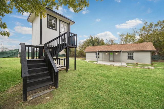 6415 Upshaw Drive, Houston, TX 77396