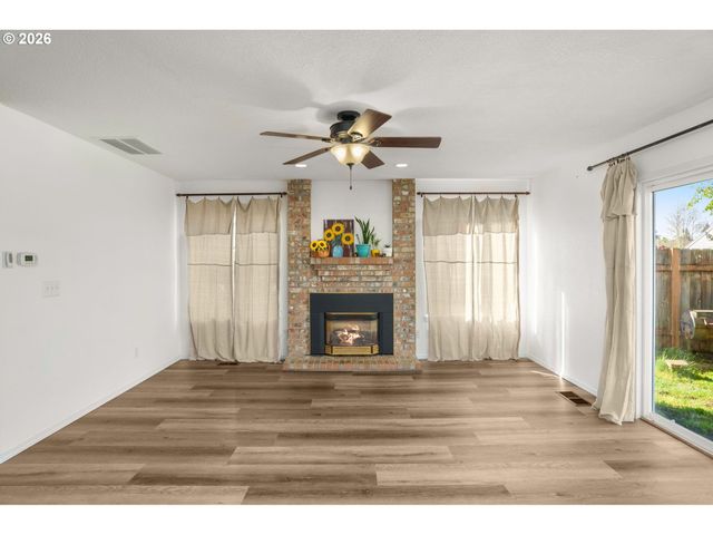 3295 Ne 4TH Ave, Hillsboro, OR 97124