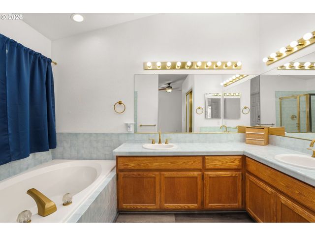 3295 Ne 4TH Ave, Hillsboro, OR 97124